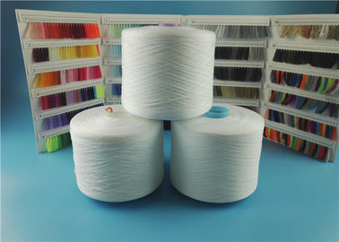 中国 プラスチック円錐形によって回されるポリエステル ヤーンの白100%の純粋なバージンの縫う使用 サプライヤー