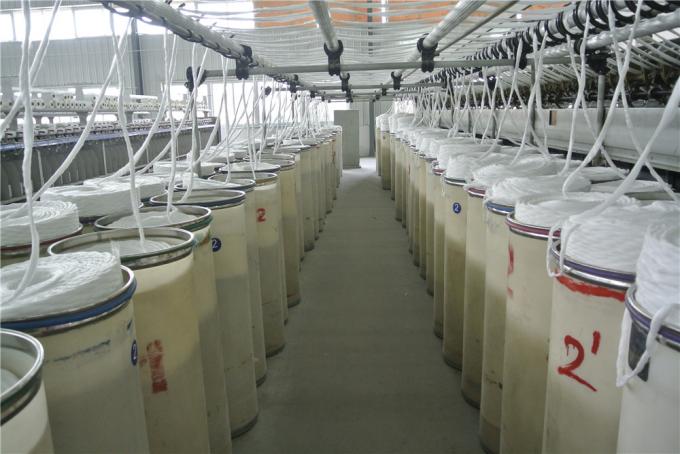 10s/3 10s/4 100%のポリエステル ヤーンの未加工白く明るい産業糸Knotless袋の完了の糸